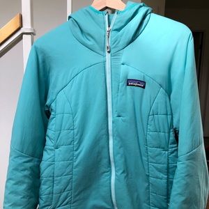 Patagonia Insulated Jacket 💙💚